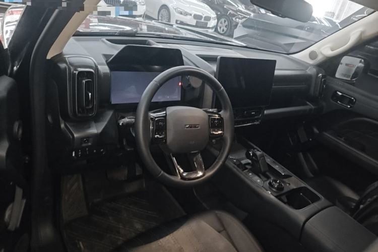 Used Haval Raptor New Energy 2024 Hi4 145 Cross-Over Edition Center Console