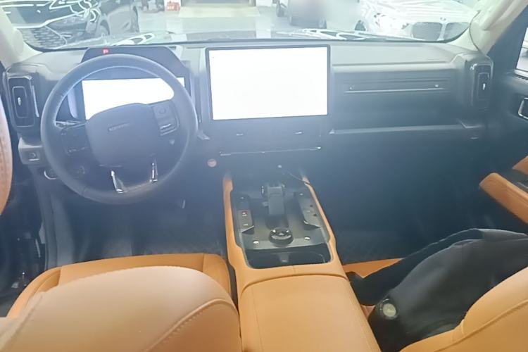 Used Haval Raptor New Energy 2024 Hi4 102 Pro Center Console