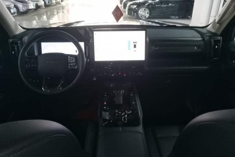 Used Haval Raptor New Energy 2024 Hi4 145 Pro Center Console