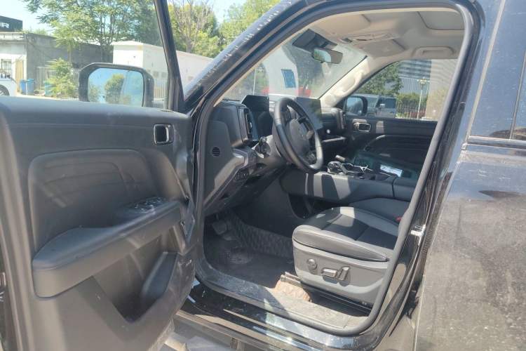 Used Haval Raptor New Energy 2024 Hi4 102 Pro Driver Seat