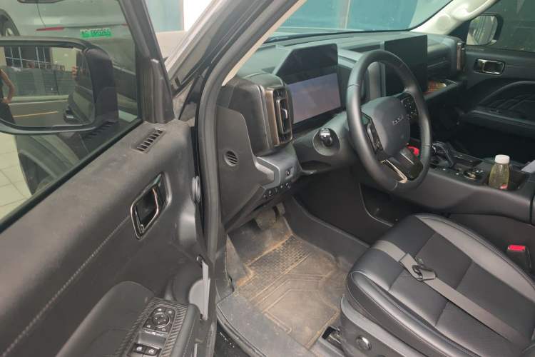 Used Haval Raptor New Energy 2024 Hi4 102 Pro Driver Seat