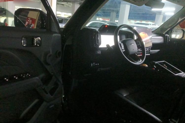 Used Haval Raptor New Energy 2024 Hi4 102 Pro Driver Seat