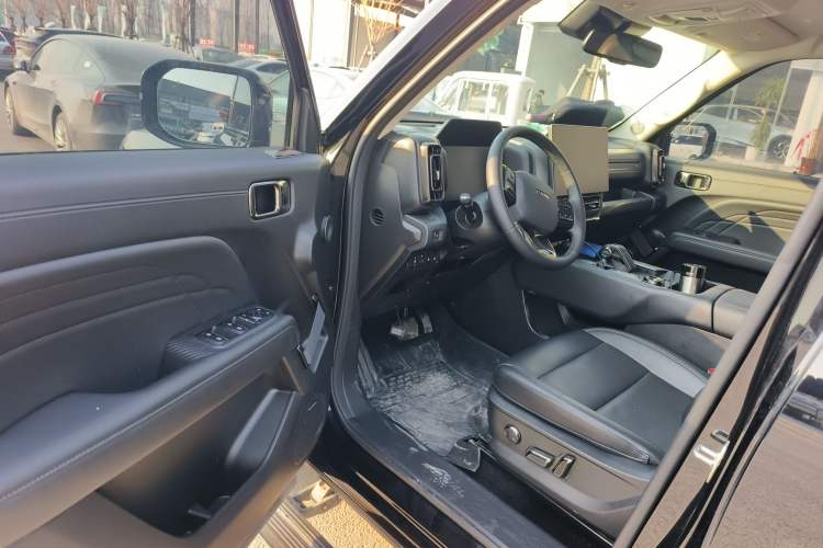 Used Haval Raptor New Energy 2024 Hi4 145 Cross-Over Edition Driver Seat