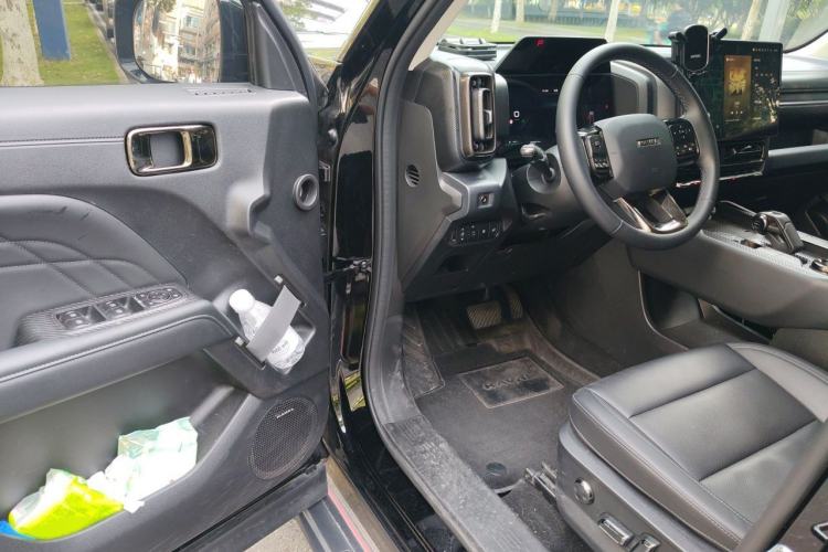 Used Haval Raptor New Energy 2024 Hi4 102 Pro Driver Seat