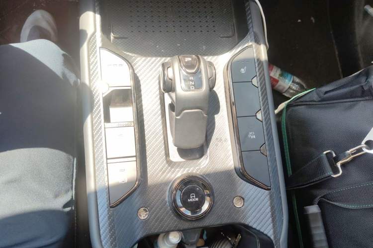 Used Haval Raptor New Energy 2024 Hi4 102 Pro Gear Lever