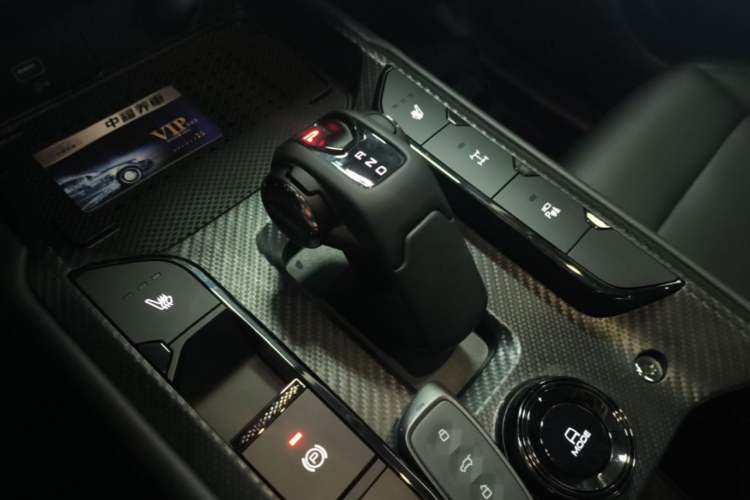 Used Haval Raptor New Energy 2024 Hi4 145 Cross-Over Edition Gear Lever
