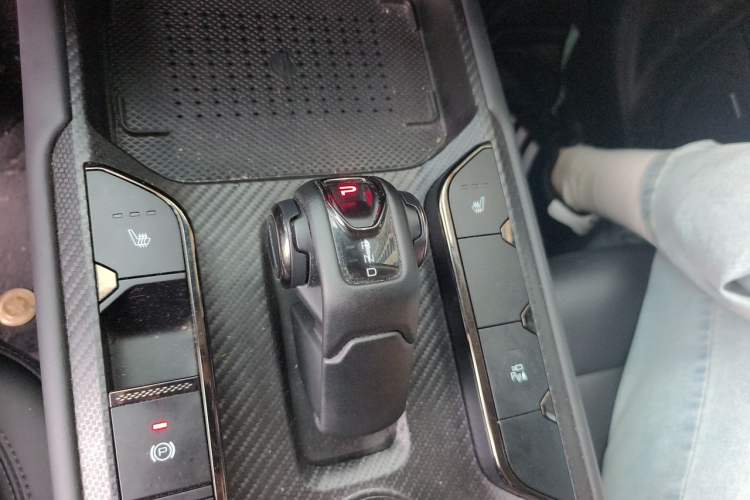 Used Haval Raptor New Energy 2024 Hi4 102 Pro Gear Lever