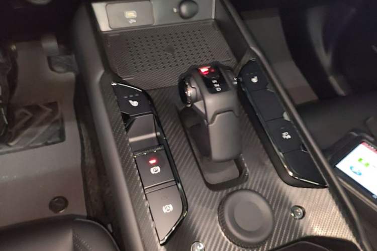 Used Haval Raptor New Energy 2024 Hi4 145 Pro Gear Lever
