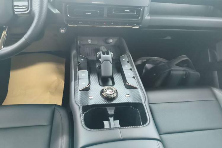 Used Haval Raptor New Energy 2024 Hi4 145 Cross-Over Edition Gear Lever