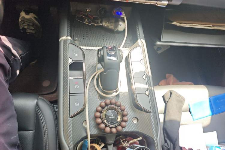 Used Haval Raptor New Energy 2024 Hi4 102 Pro Gear Lever