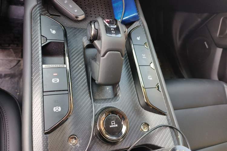Used Haval Raptor New Energy 2024 Hi4 145 Cross-Over Edition Gear Lever