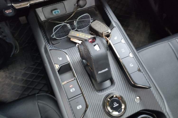 Used Haval Raptor New Energy 2024 Hi4 145 Cross-Over Edition Gear Lever