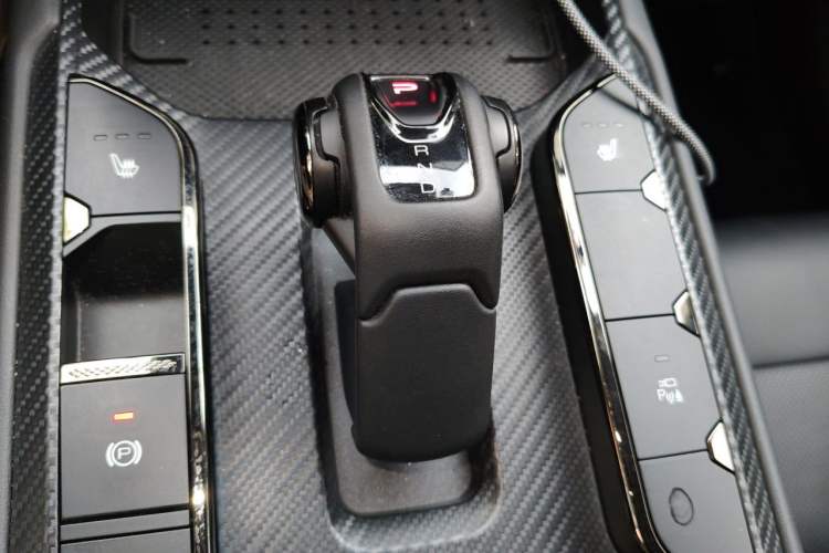 Used Haval Raptor New Energy 2024 Hi4 102 Pro Gear Lever