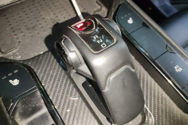 Used Haval Raptor New Energy 2024 Hi4 145 Pro Gear Lever