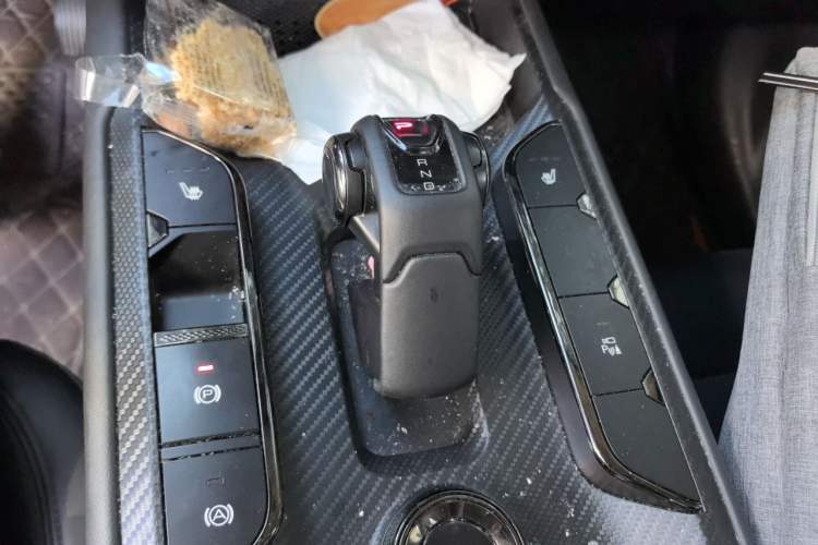 Used Haval Raptor New Energy 2024 Hi4 145 Pro Gear Lever