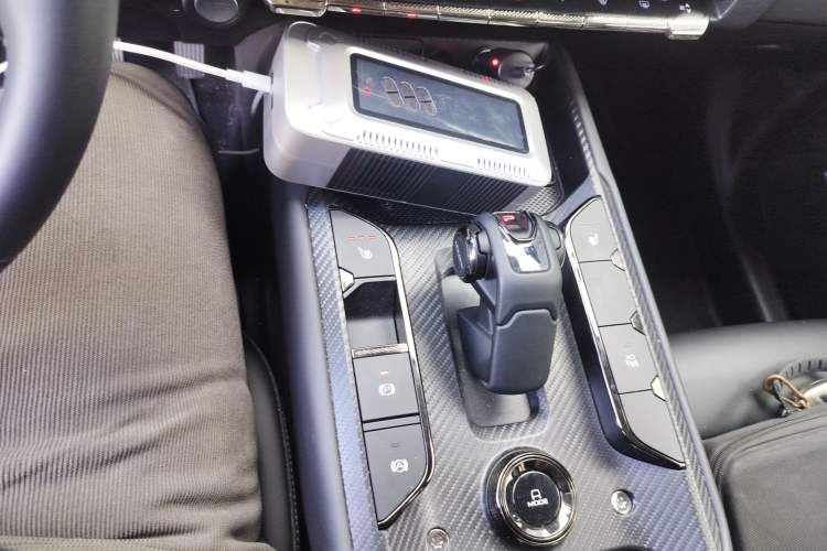 Used Haval Raptor New Energy 2024 Hi4 145 Pro Gear Lever