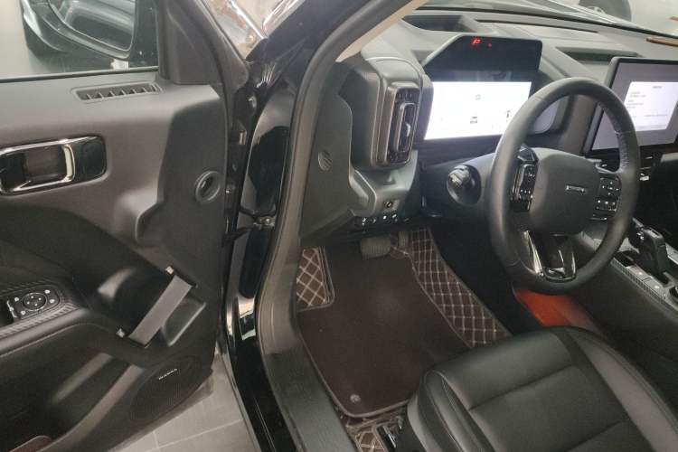 Used Haval Raptor New Energy 2024 Hi4 145 Cross-Over Edition Interior 3