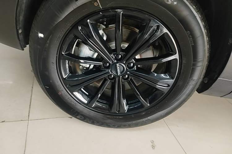 Used Haval Raptor New Energy 2024 Hi4 145 Pro Left Front Wheel Hub