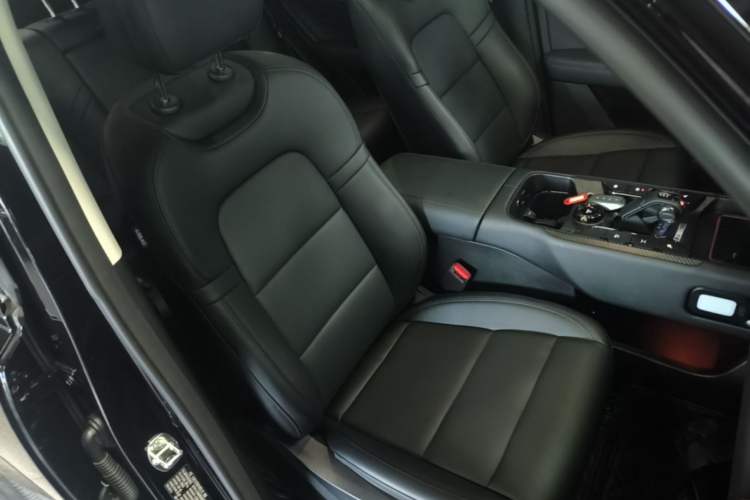 Used Haval Raptor New Energy 2024 Hi4 145 Cross-Over Edition Right Front Seat