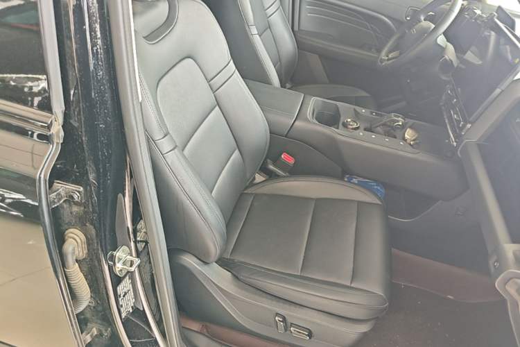 Used Haval Raptor New Energy 2024 Hi4 102 Pro Right Front Seat