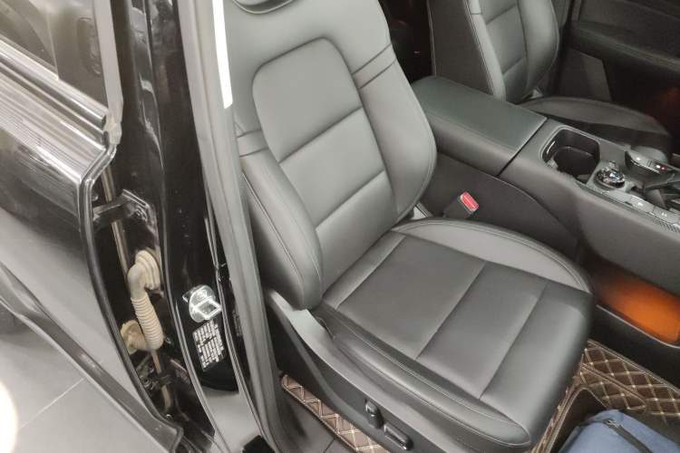 Used Haval Raptor New Energy 2024 Hi4 145 Cross-Over Edition Right Front Seat