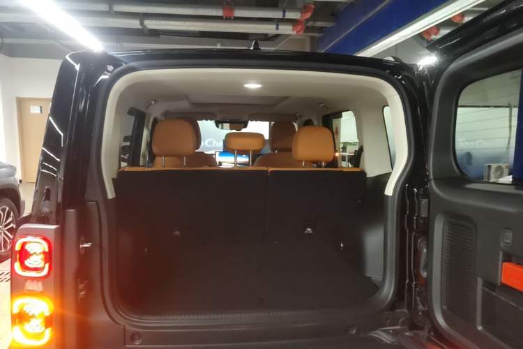 Used Haval Raptor New Energy 2024 Hi4 102 Pro Trunk