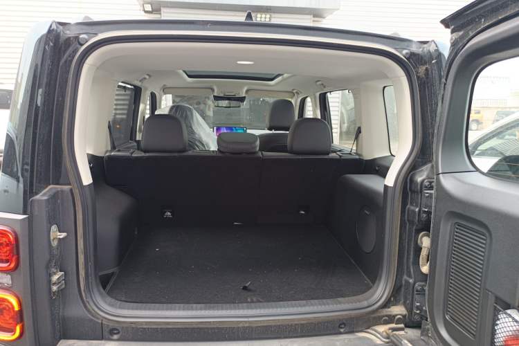 Used Haval Raptor New Energy 2024 Hi4 145 Cross-Over Edition Trunk