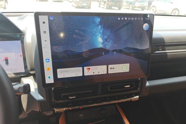 Used Haval Raptor New Energy 2024 Hi4 145 Cross-Over Edition Audio And AC Panel