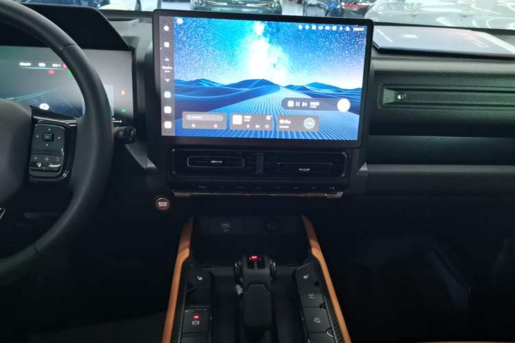 Used Haval Raptor New Energy 2024 Hi4 145 Cross-Over Edition Audio And AC Panel