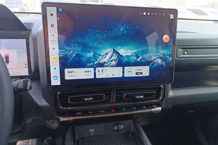 Used Haval Raptor New Energy 2024 Hi4 102 Pro Audio And AC Panel