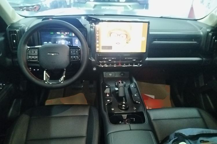 Used Haval Raptor New Energy 2024 Hi4 102 Pro Center Console