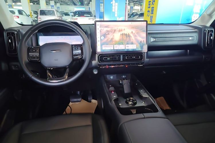 Used Haval Raptor New Energy 2024 Hi4 102 Pro Center Console