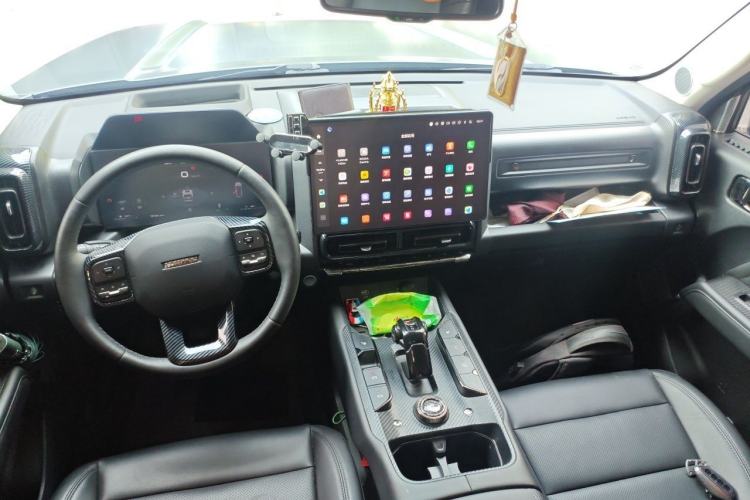 Used Haval Raptor New Energy 2024 Hi4 145 Cross-Over Edition Center Console