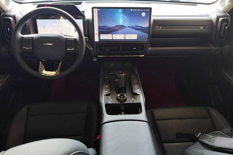 Used Haval Raptor New Energy 2024 Hi4 145 Cross-Over Edition Center Console