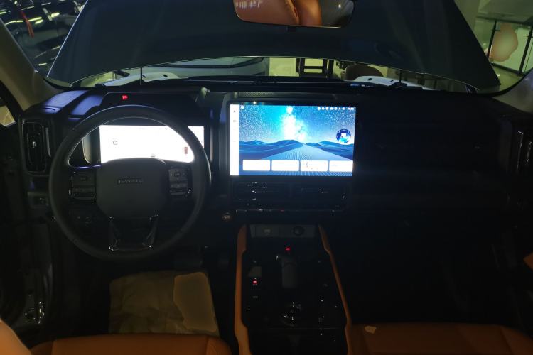 Used Haval Raptor New Energy 2024 Hi4 102 Pro Center Console