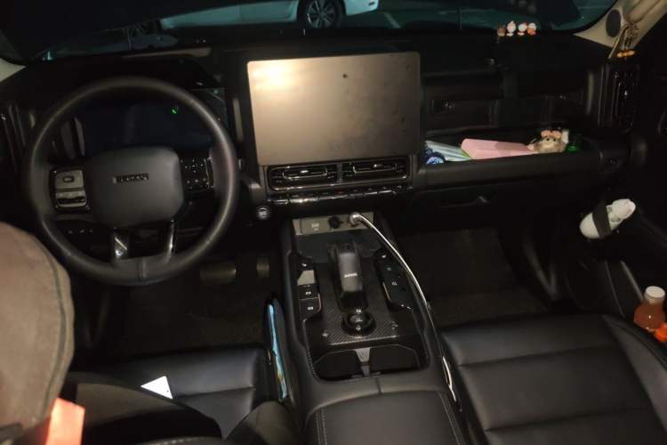 Used Haval Raptor New Energy 2024 Hi4 145 Cross-Over Edition Center Console
