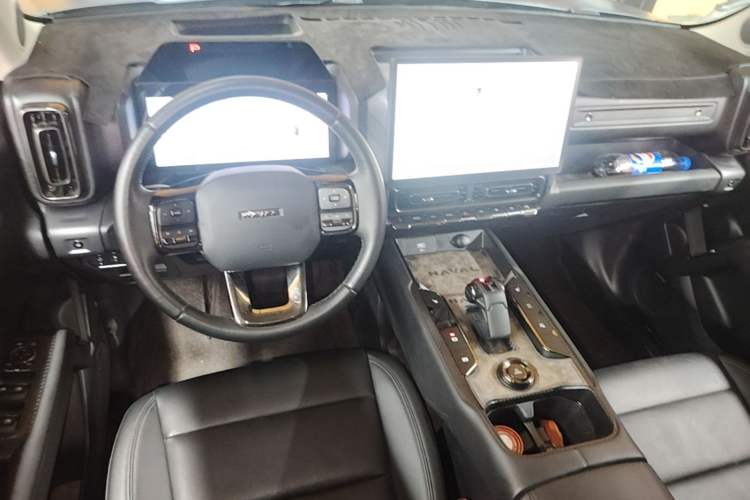 Used Haval Raptor New Energy 2024 Hi4 145 Cross-Over Edition Center Console