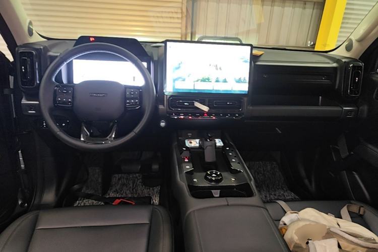 Used Haval Raptor New Energy 2024 Hi4 145 Cross-Over Edition Center Console