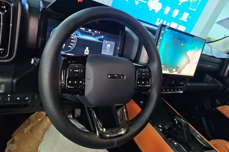 Used Haval Raptor New Energy 2024 Hi4 102 Pro Center Console