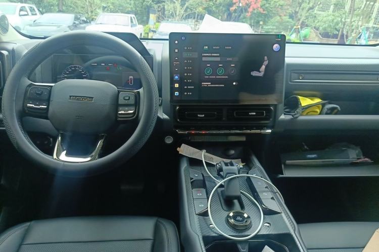 Used Haval Raptor New Energy 2024 Hi4 145 Cross-Over Edition Center Console