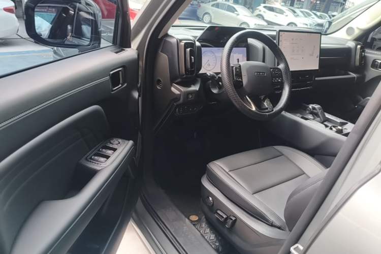 Used Haval Raptor New Energy 2024 Hi4 145 Cross-Over Edition Driver Seat