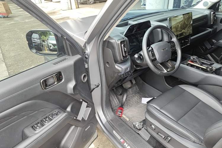 Used Haval Raptor New Energy 2024 Hi4 145 Cross-Over Edition Driver Seat