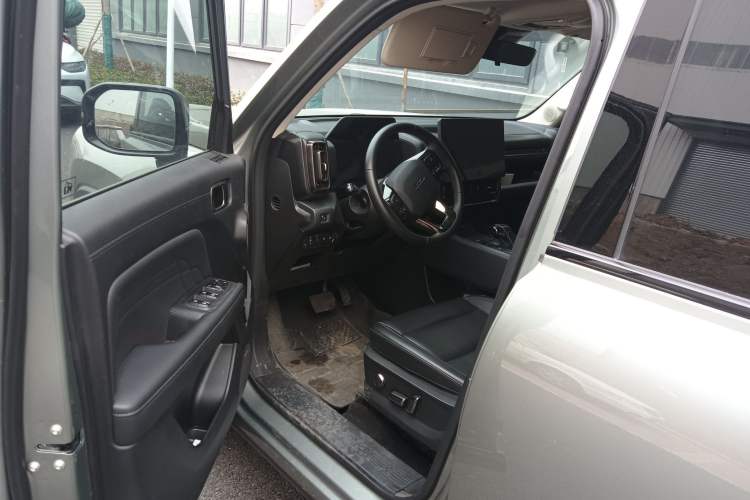 Used Haval Raptor New Energy 2024 Hi4 102 Pro Driver Seat