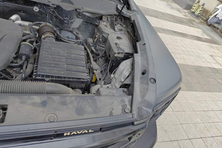 Used Haval Raptor New Energy 2024 Hi4 145 Cross-Over Edition Engine Bay Left