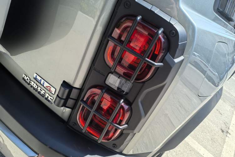 Used Haval Raptor New Energy 2024 Hi4 145 Cross-Over Edition Exterior 8