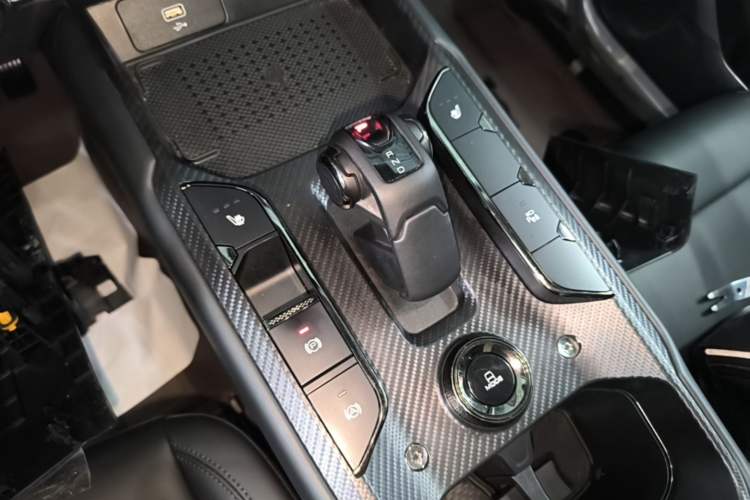 Used Haval Raptor New Energy 2024 Hi4 145 Pro Gear Lever