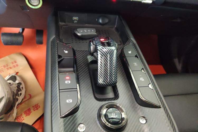 Used Haval Raptor New Energy 2024 Hi4 145 Cross-Over Edition Gear Lever
