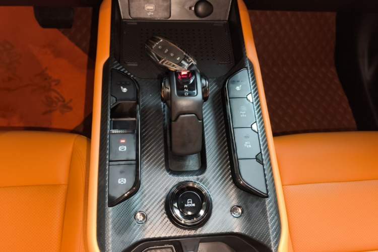 Used Haval Raptor New Energy 2024 Hi4 145 Cross-Over Edition Gear Lever