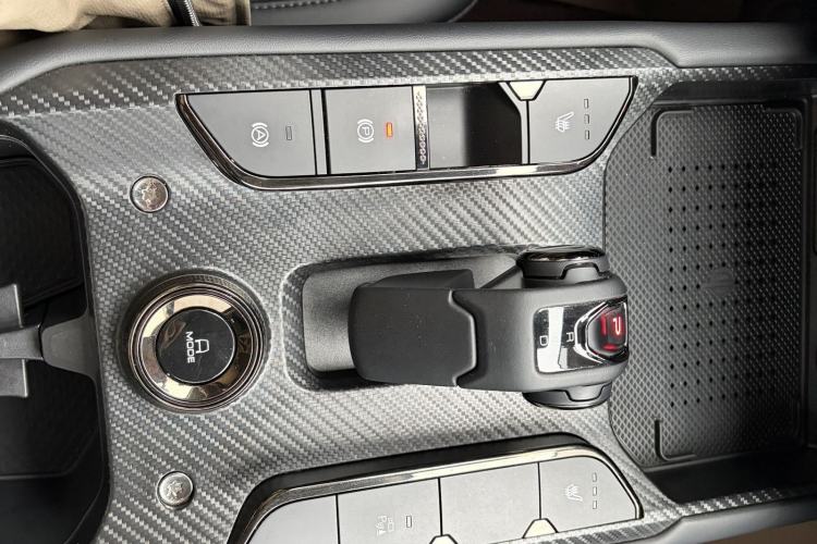 Used Haval Raptor New Energy 2024 Hi4 102 Pro Gear Lever