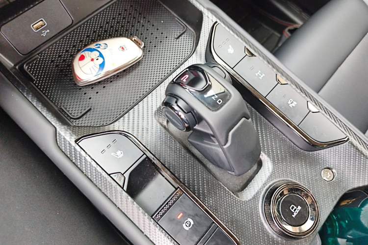 Used Haval Raptor New Energy 2024 Hi4 145 Cross-Over Edition Gear Lever